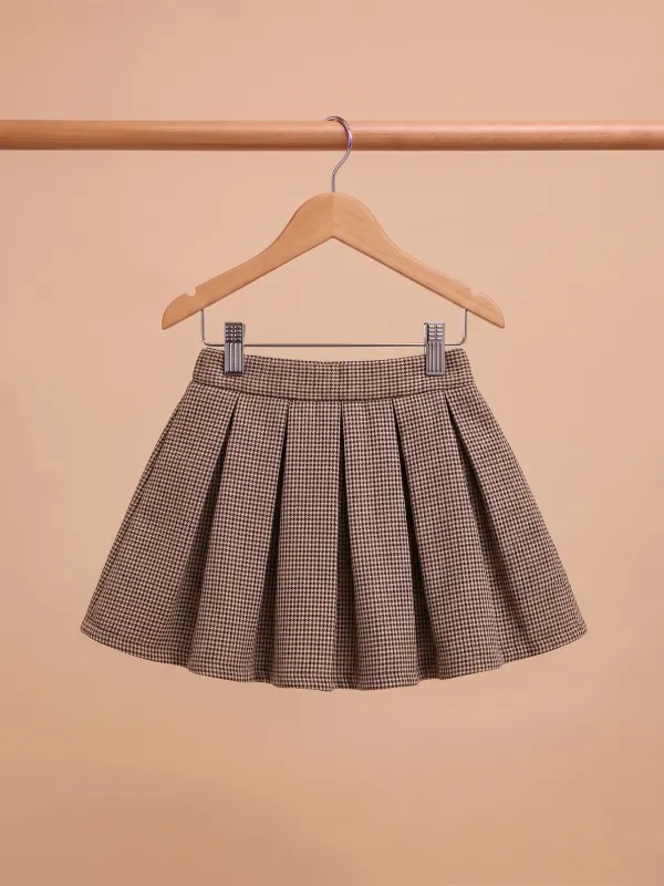 Short 2 — 10 ans · Bébé et enfant, dressing du studio de Julie Dugardin Photographe