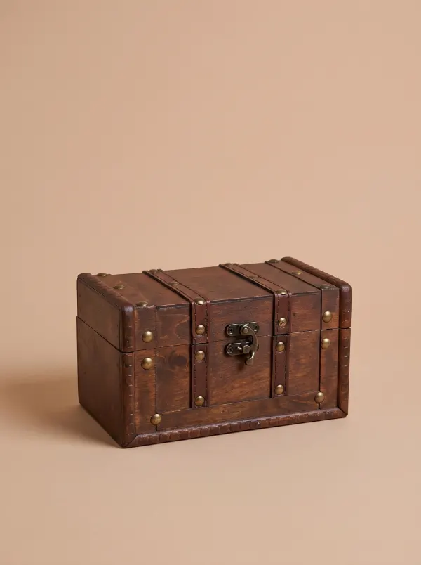 Coffre · Décors et accessoires, dressing du studio de Julie Dugardin Photographe