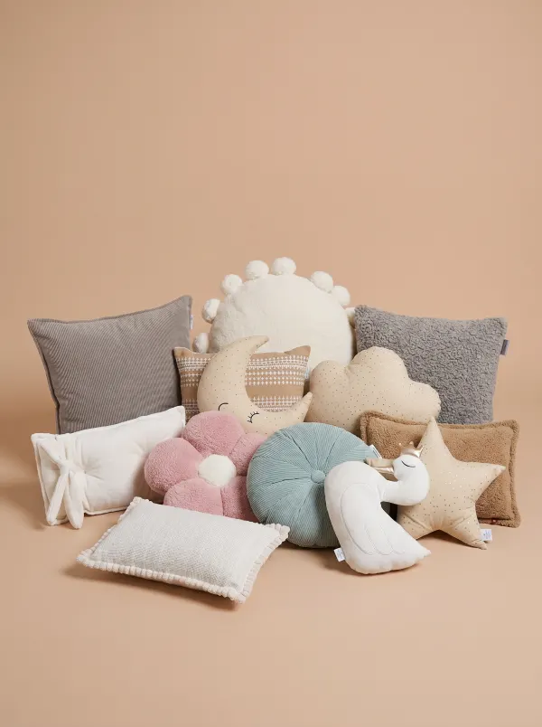 Lot de coussins · Décors et accessoires, dressing du studio de Julie Dugardin Photographe