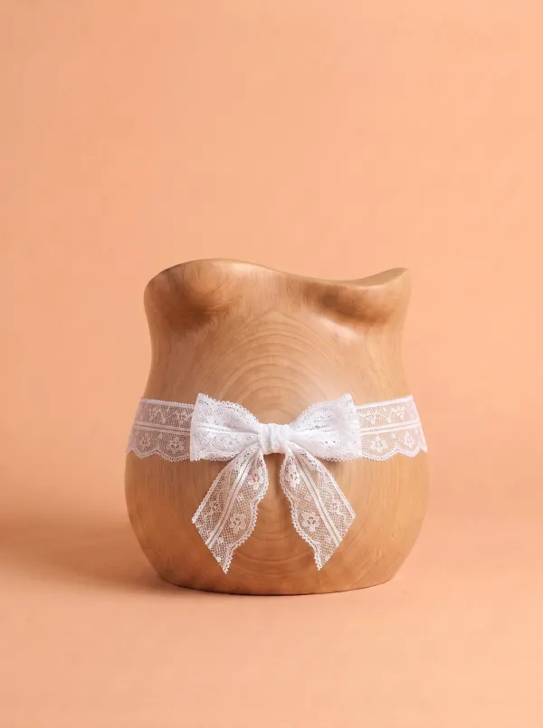 Dentelle 4 · Grossesse, dressing du studio de Julie Dugardin Photographe